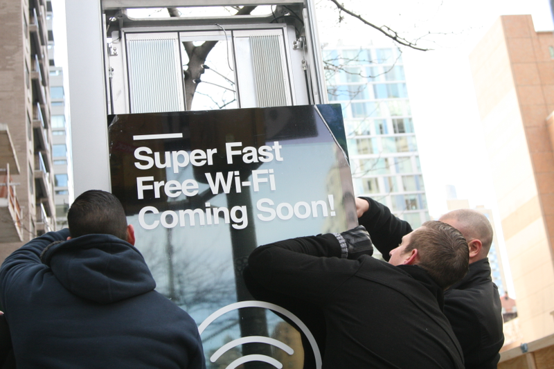 Illustration for article titled NYC's New Gigabit Wifi Hotspots Work Like Payphones From the Future
